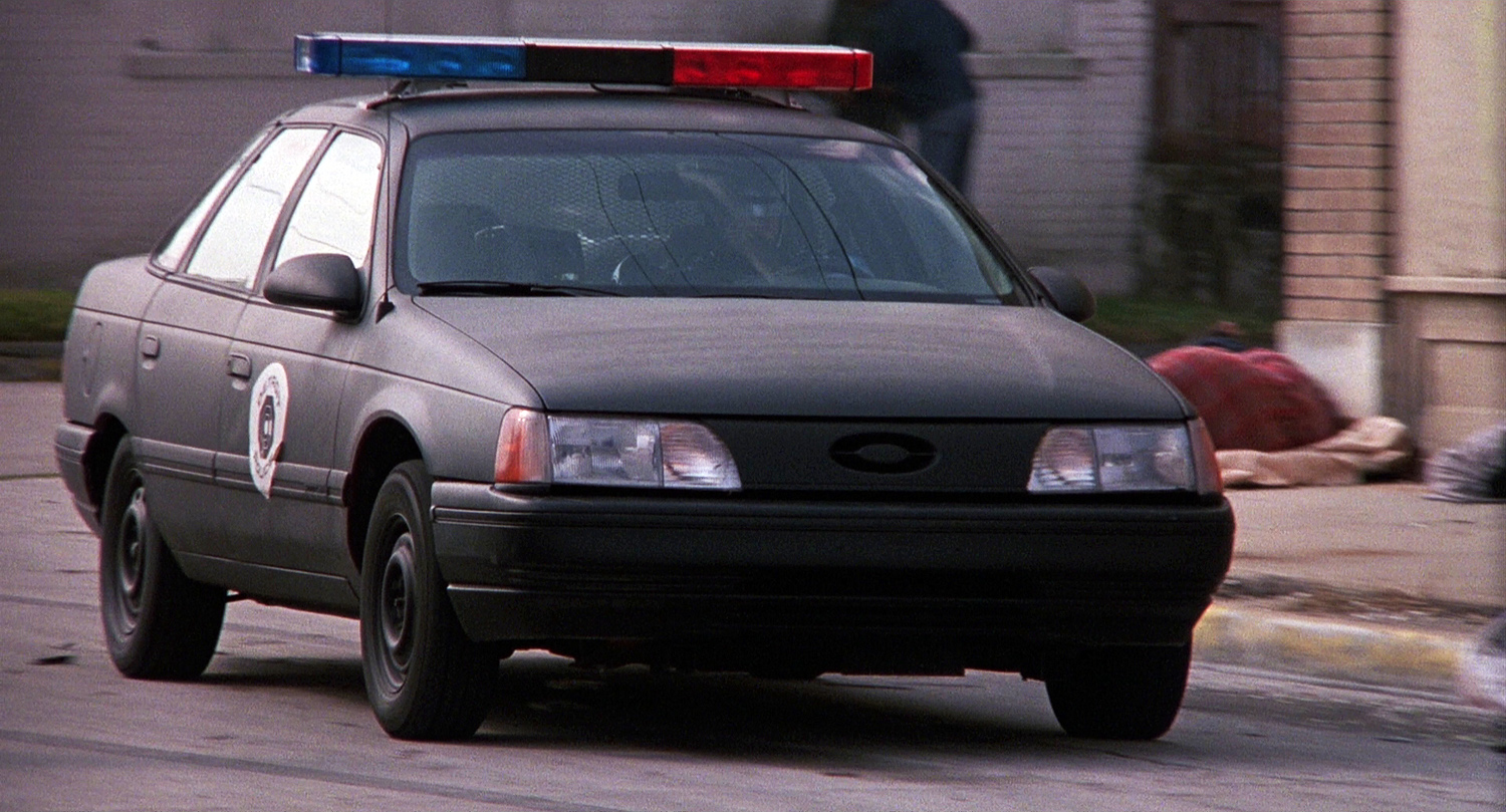 ford-taurus-robocop4.jpg