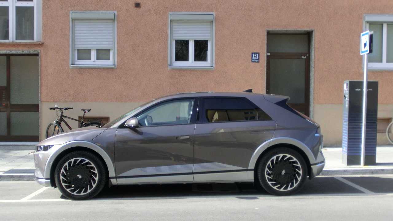 Hyundai Ioniq 5 на тесте в Германии