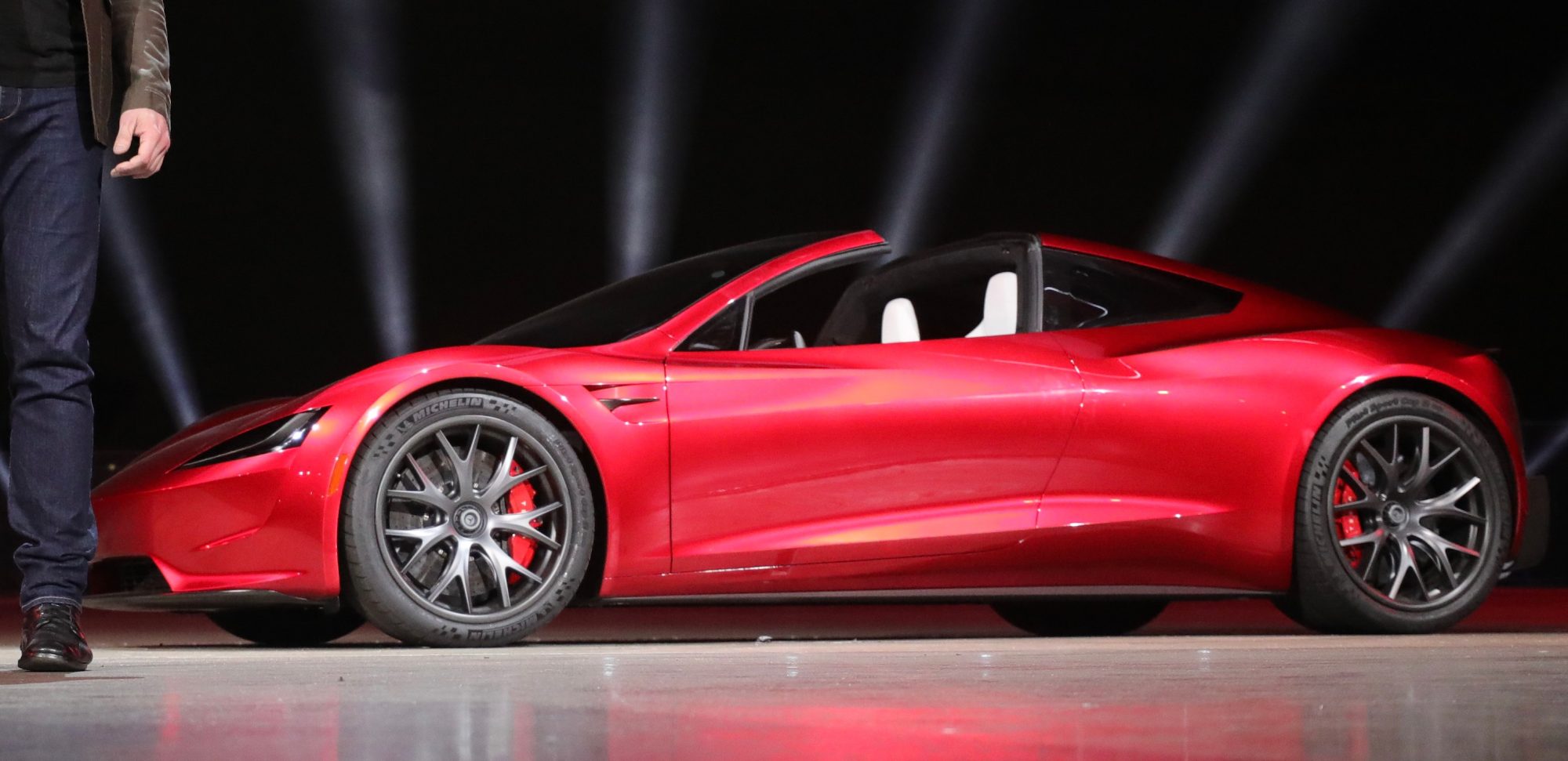Tesla-Roadster-hero_large.jpg