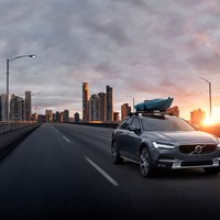 Новый Volvo V90 Cross Country