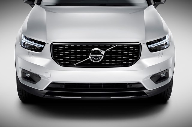 213056_New_Volvo_XC40_exterior_detail.jpg