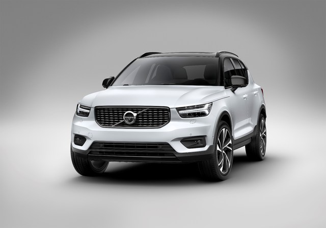 213065_New_Volvo_XC40_exterior.jpg