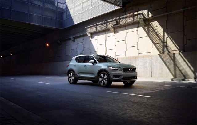 213083_New_Volvo_XC40_exterior.jpg