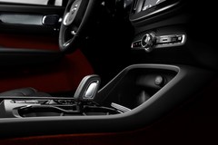 213044_New_Volvo_XC40_interior.jpg