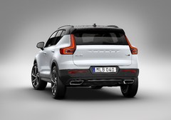 213064_New_Volvo_XC40_exterior.jpg