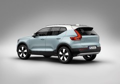 213076_New_Volvo_XC40_exterior.jpg