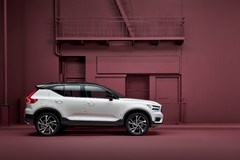 213086_New_Volvo_XC40_exterior.jpg