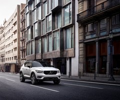 213092_New_Volvo_XC40_exterior.jpg