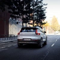 213091_New_Volvo_XC40_exterior.jpg