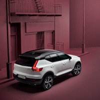 213132_New_Volvo_XC40_exterior.jpg