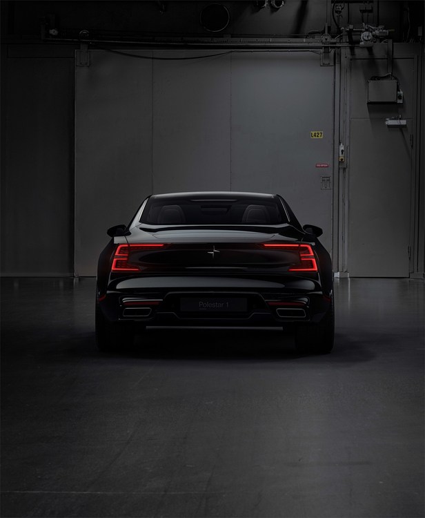 215046_Polestar_1_black_exterior_rear.jpg