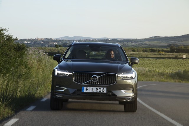 208144_The_new_Volvo_XC60_D5.jpg