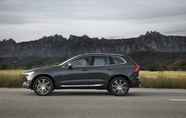 208147_The_new_Volvo_XC60_D5.jpg