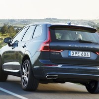 208156_The_new_Volvo_XC60_T6.jpg