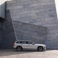 238223_Volvo_V60_Cross_Country.jpg