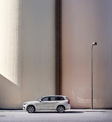 248345_Refreshed_Volvo_XC90_Inscription_T8_Twin_Engine_in_Birch_Light_Metallic.jpg