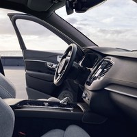 248332_The_refreshed_Volvo_XC90_Inscription_T8_Twin_Engine_interior.jpg