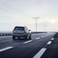 248347_The_refreshed_Volvo_XC90_R-Design_T8_Twin_Engine_in_Thunder_Grey.jpg